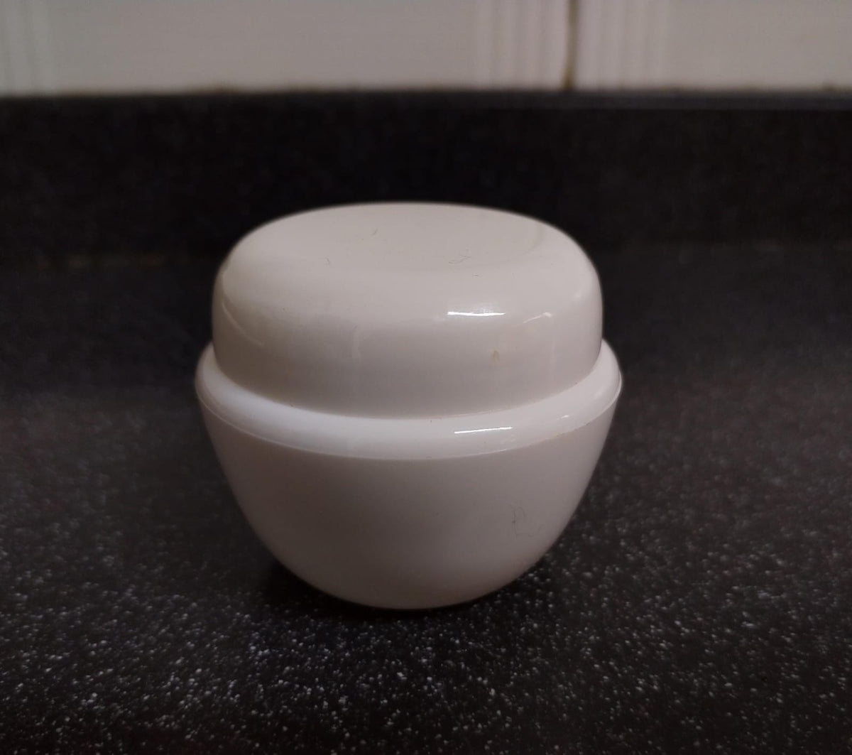 Cremero Plastico Oval T/Blanca - 50ml